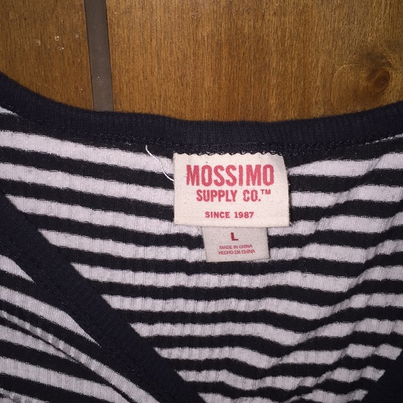 CUTE CROP TOP - Picture 3 of 3